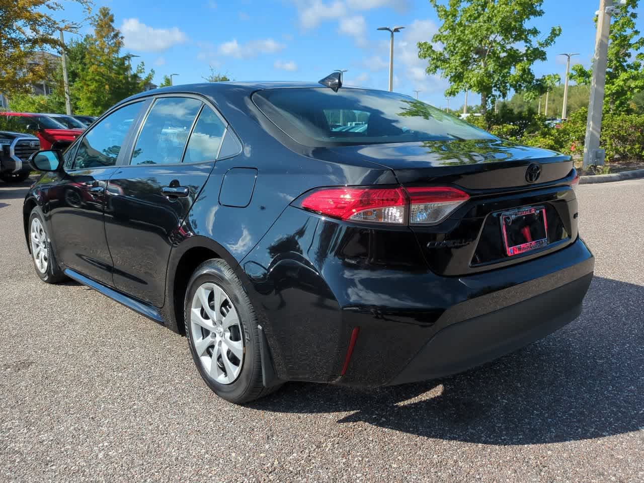 Certified 2025 Toyota Corolla LE FWD image 4