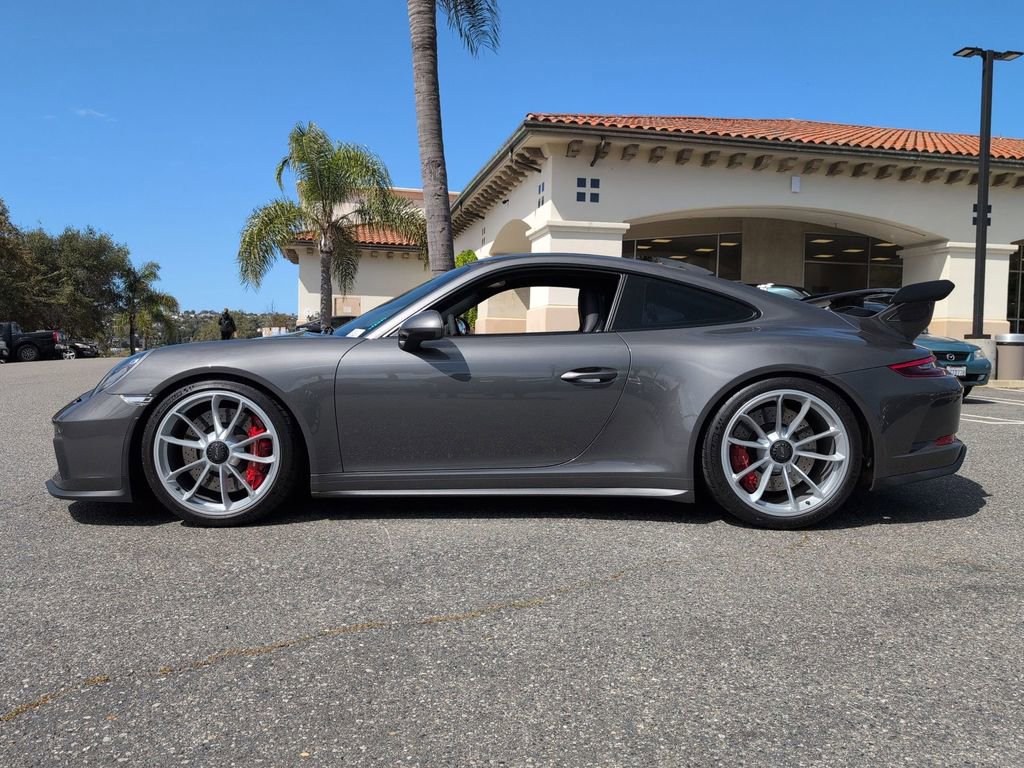 Used 2018 Porsche 911 GT3 image 8