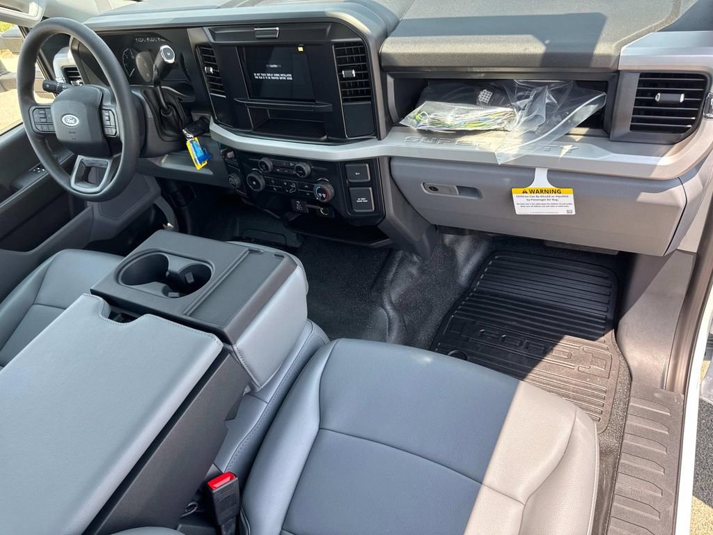 New 2025 Ford F350 XL w/ XL Chrome Package image 23