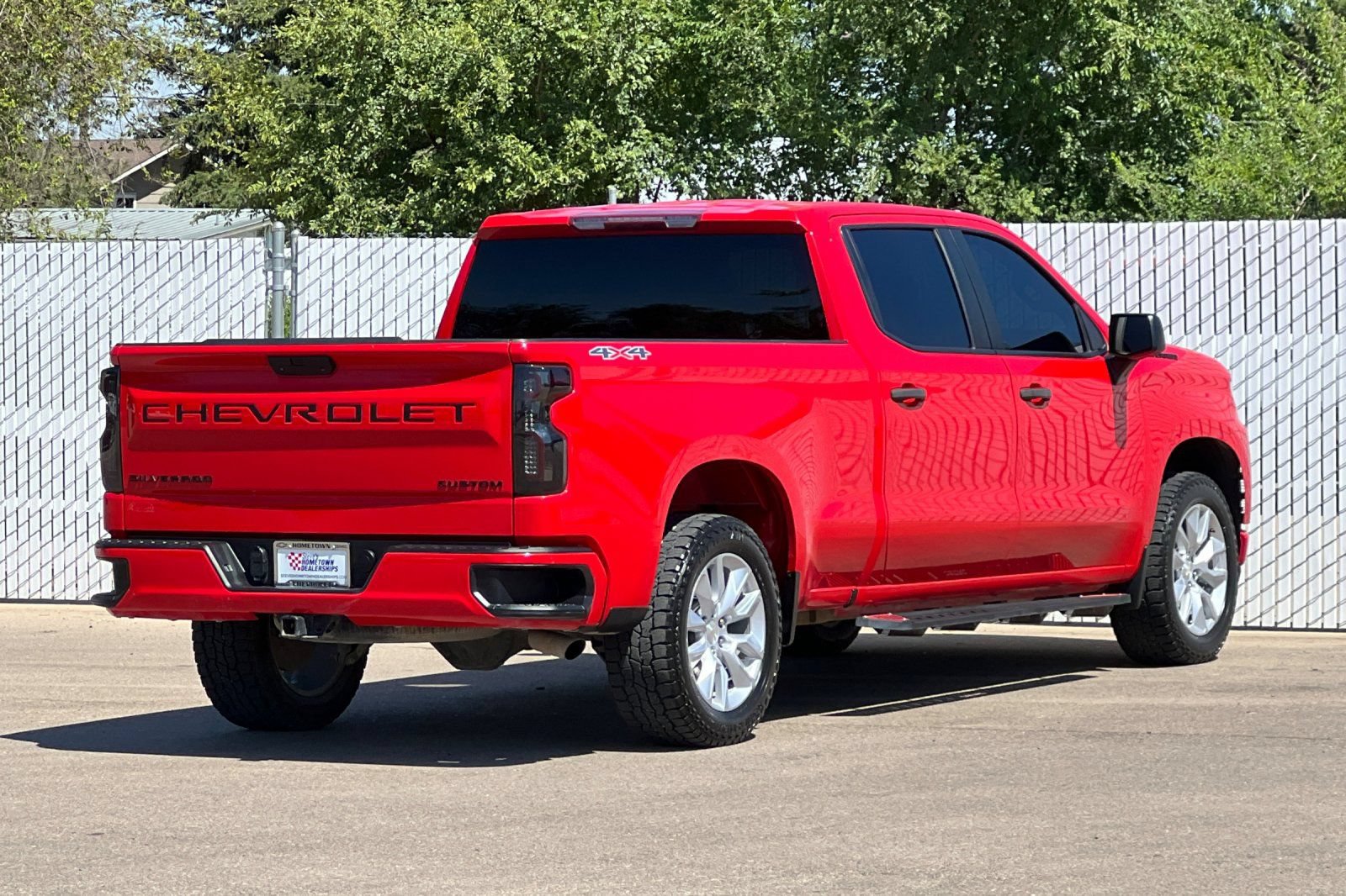 Used 2022 Chevrolet Silverado 1500 Custom w/ LPO, Dark Essentials Package AWD/4WD image 4