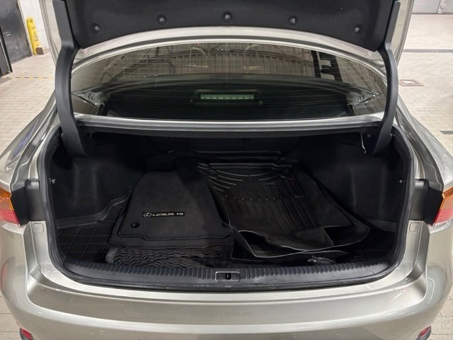 Used 2018 Lexus IS 350 image 26
