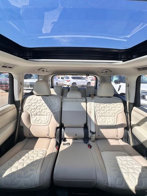 New 2026 Nissan Armada Platinum Reserve image 32