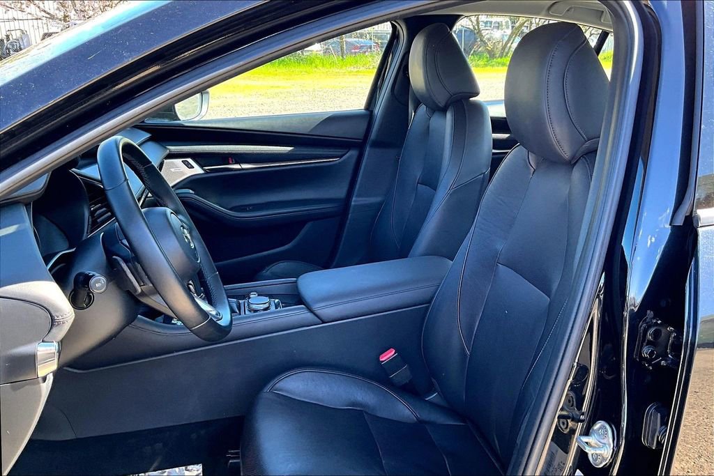 Used 2021 MAZDA MAZDA3 s image 9