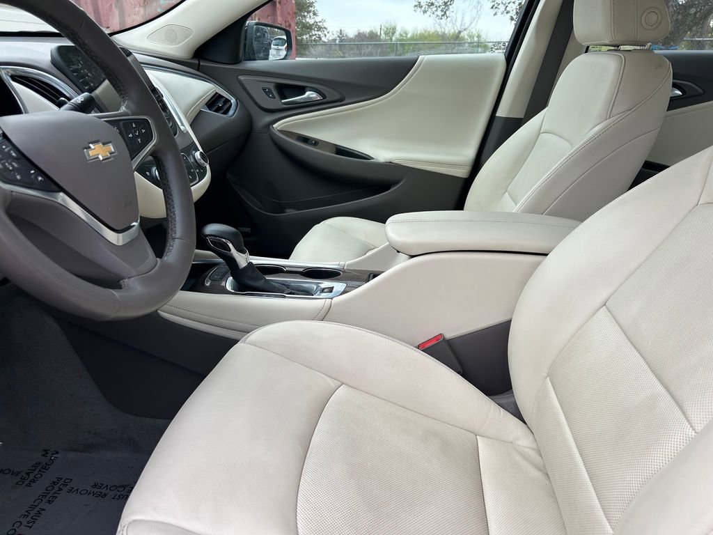 Used 2024 Chevrolet Malibu LT image 11