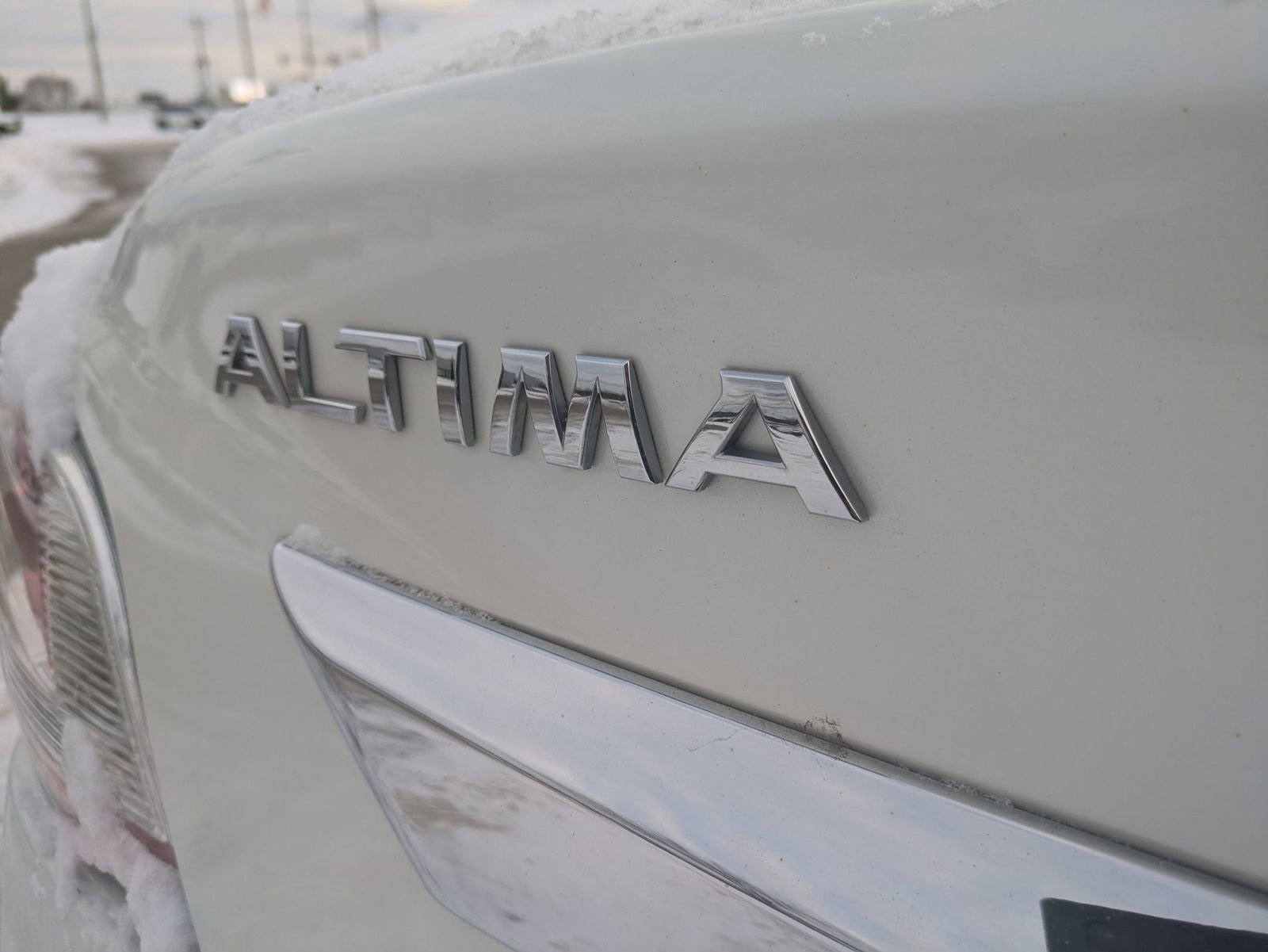 Used 2014 Nissan Altima 2.5 SV image 29