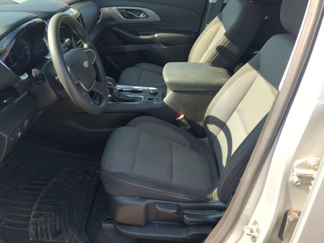 Used 2021 Chevrolet Traverse LS FWD image 17