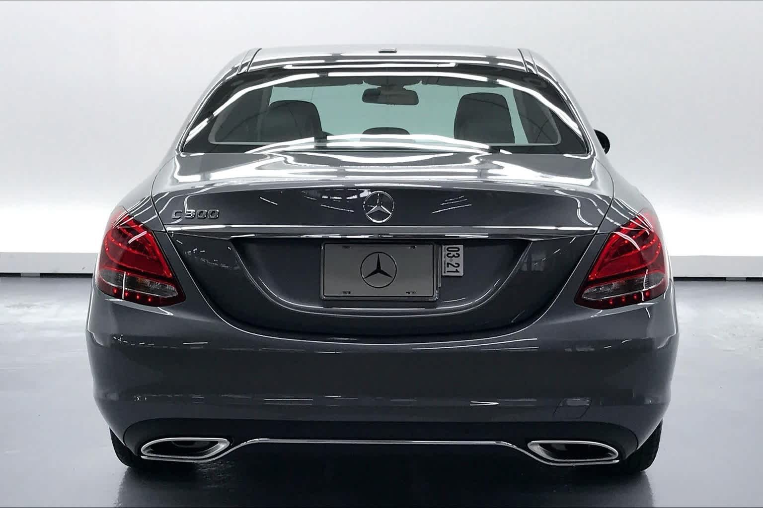 Used 2017 Mercedes-Benz C 300 Sedan image 4