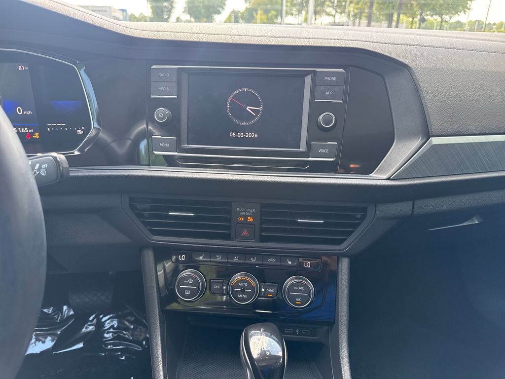 Used 2022 Volkswagen Jetta SE FWD image 18