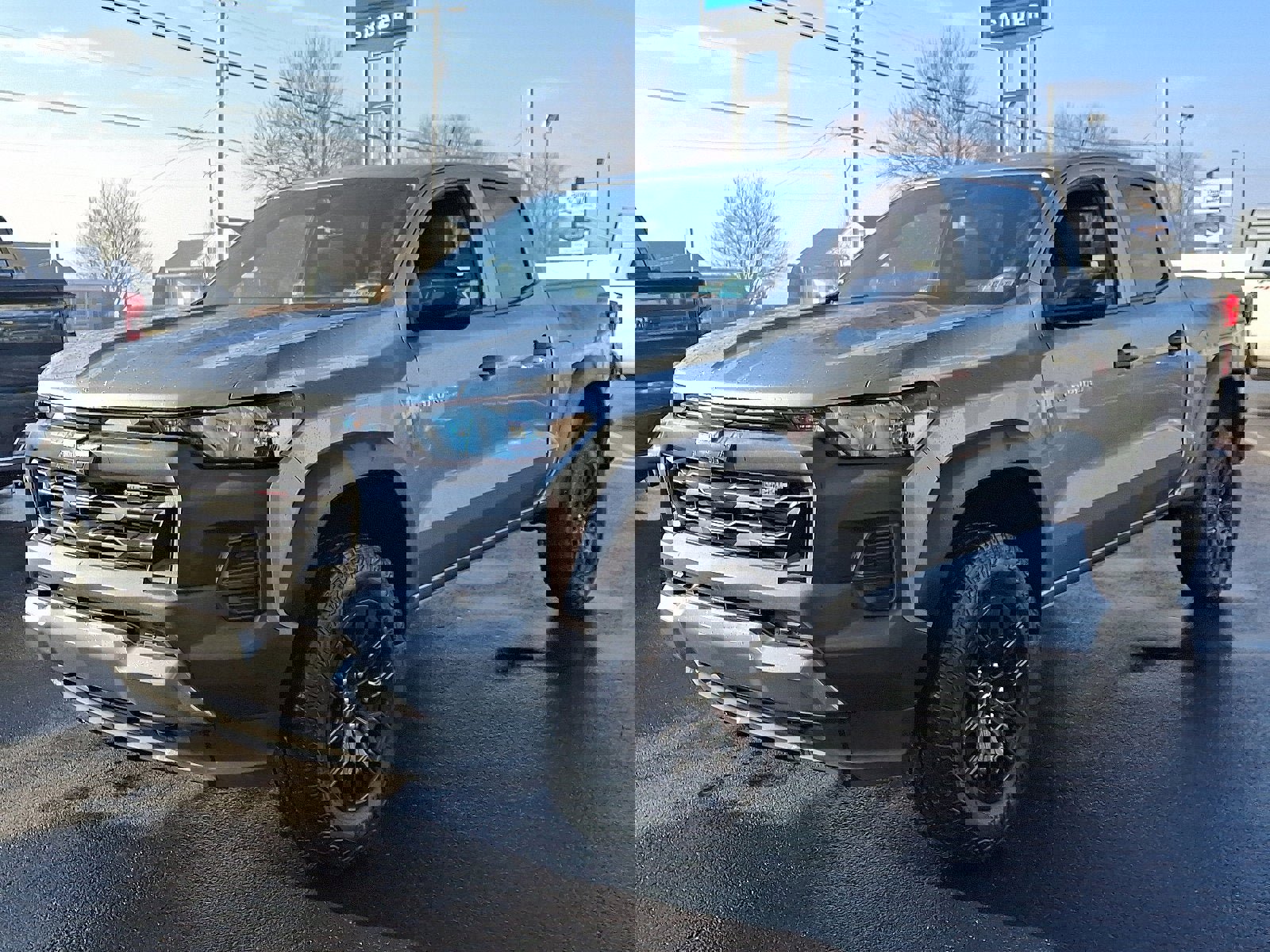 Used 2023 Chevrolet Colorado Trail Boss w/ Safety Package image 3