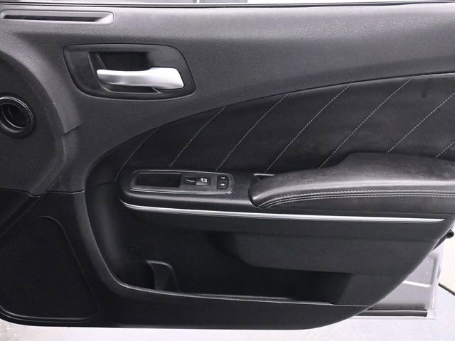 Used 2018 Dodge Charger R/T w/ Plus Group image 19