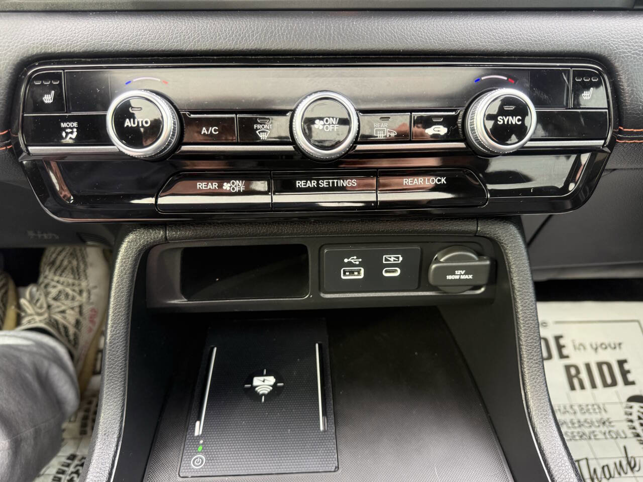 Used 2025 Honda Pilot TrailSport image 40