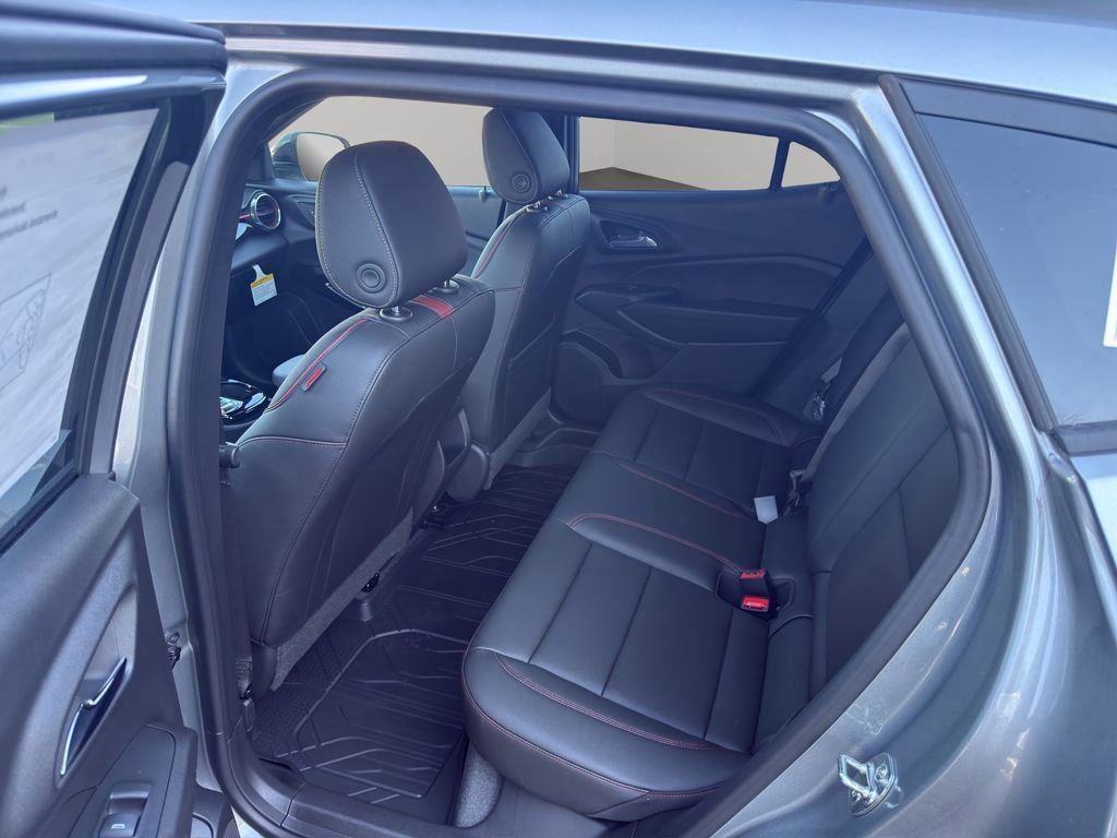 New 2026 Chevrolet Trax RS w/ Sunroof Package image 9