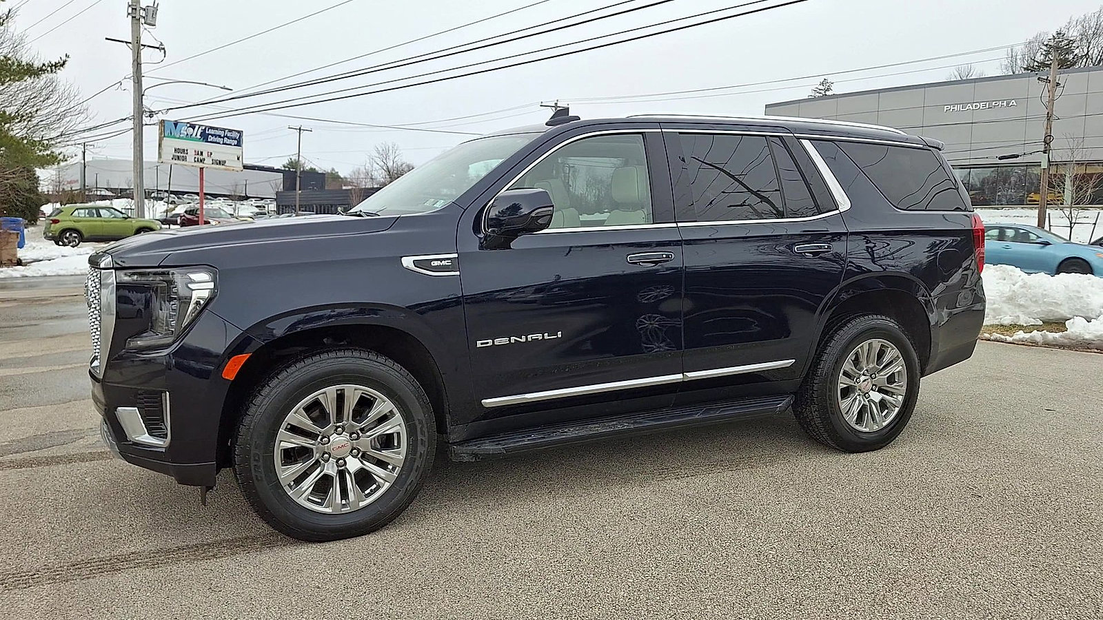 Certified 2023 GMC Yukon Denali image 5