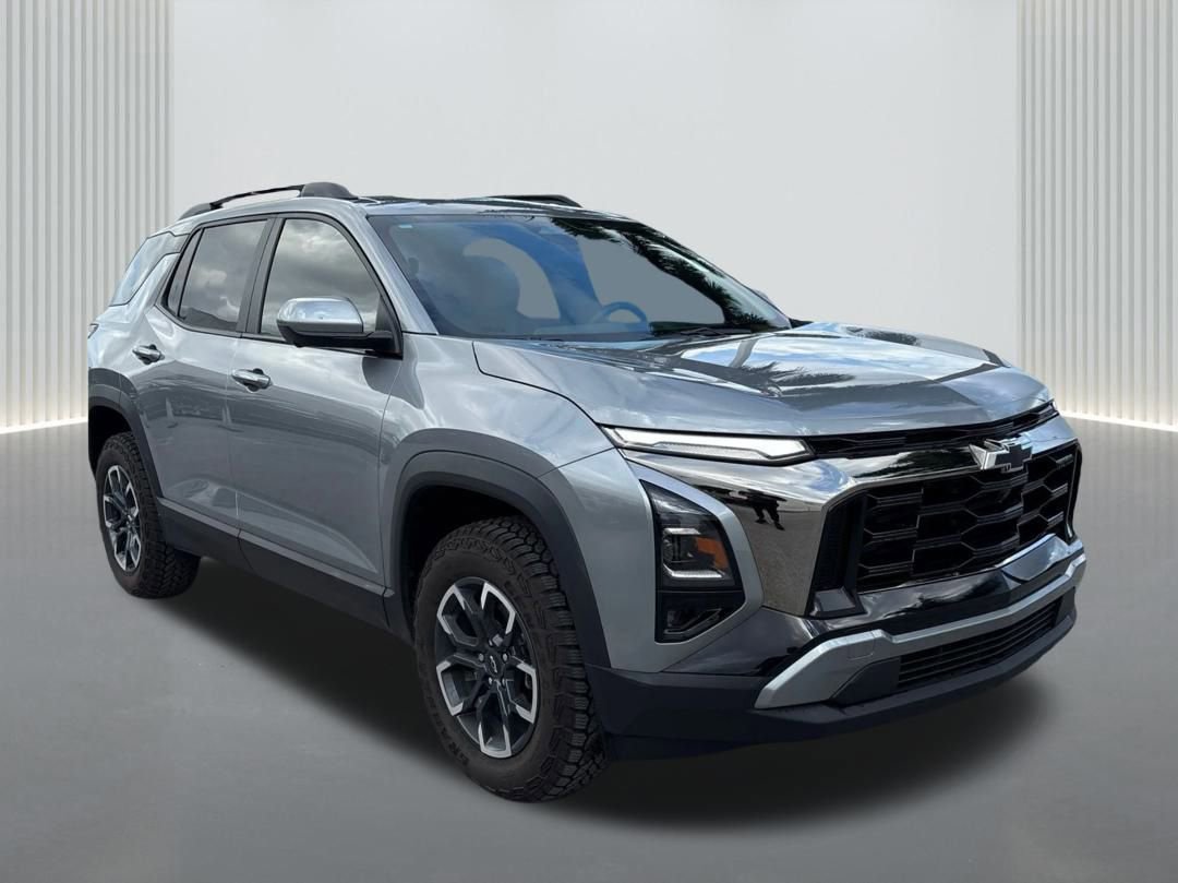 Used 2025 Chevrolet Equinox ACTIV w/ Safety and Technology Package image 3