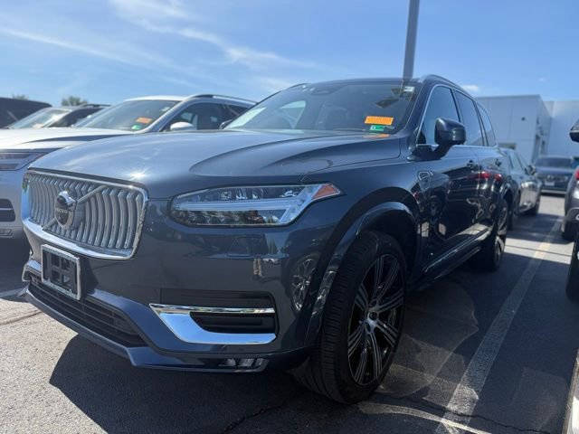 Used 2023 Volvo XC90 B6 Ultimate w/ Protection Package Premier AWD/4WD image 2