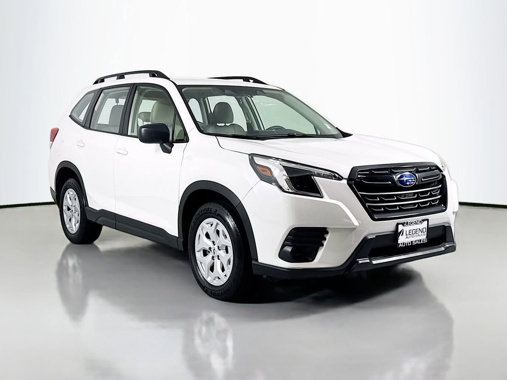 Used 2023 Subaru Forester image 3