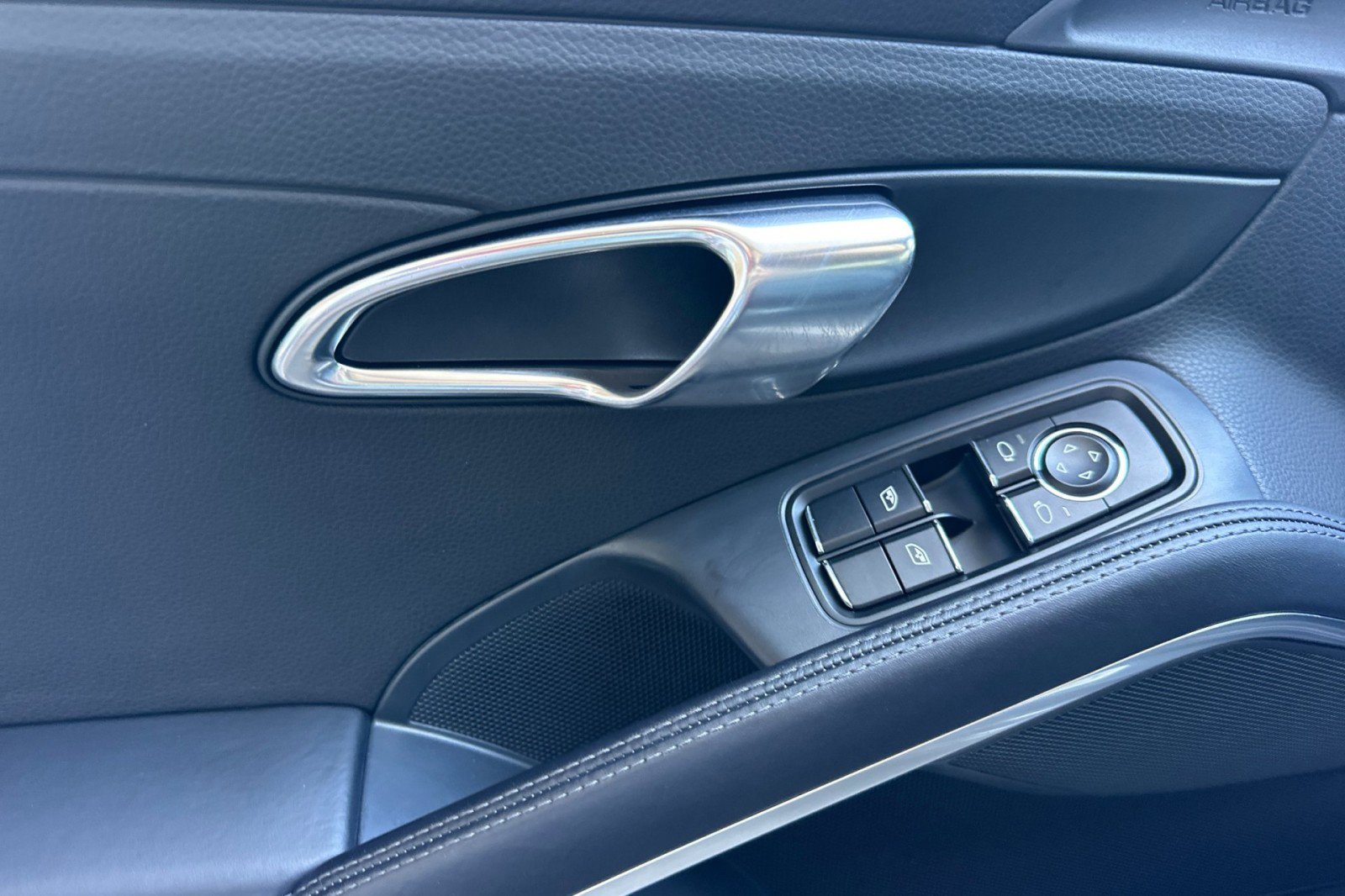 Certified 2015 Porsche 911 Carrera S RWD image 12