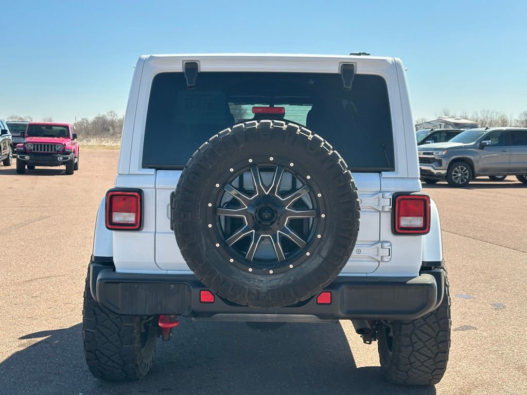 Used 2022 Jeep Wrangler Unlimited Rubicon w/ Cold Weather Group image 38