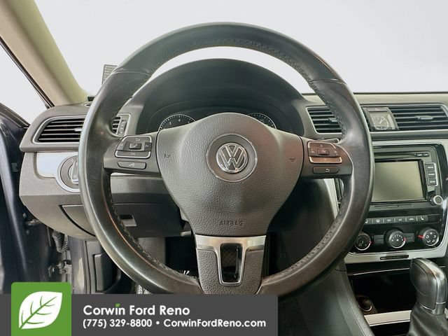 Used 2013 Volkswagen Passat 2.5 SE FWD image 11
