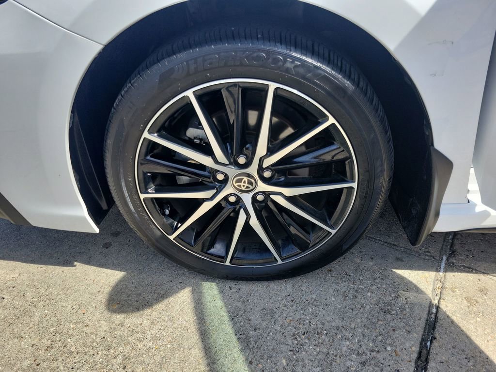 Certified 2024 Toyota Camry SE w/ Convenience Package image 29