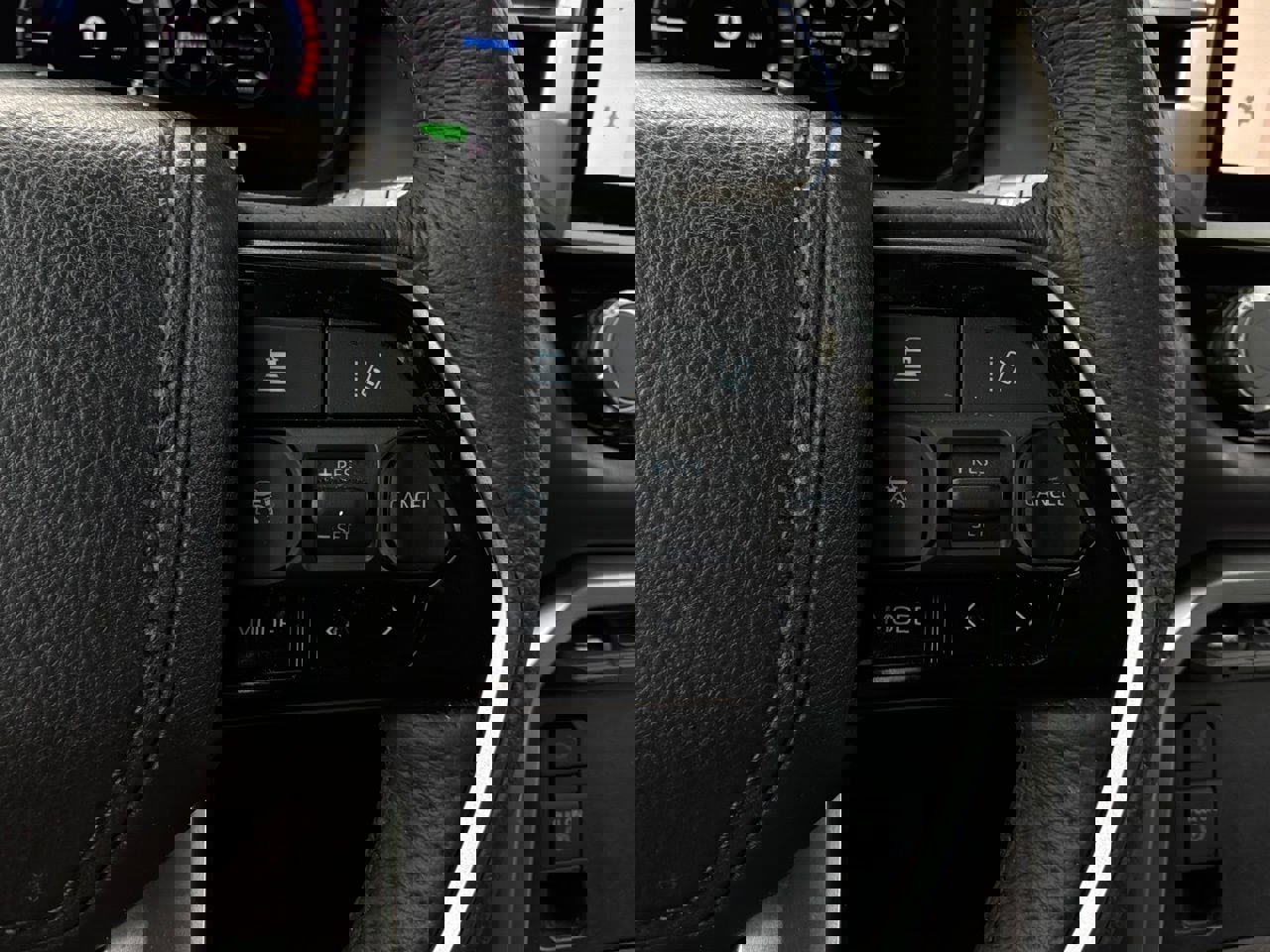 Used 2025 Toyota Sequoia Platinum AWD/4WD image 45