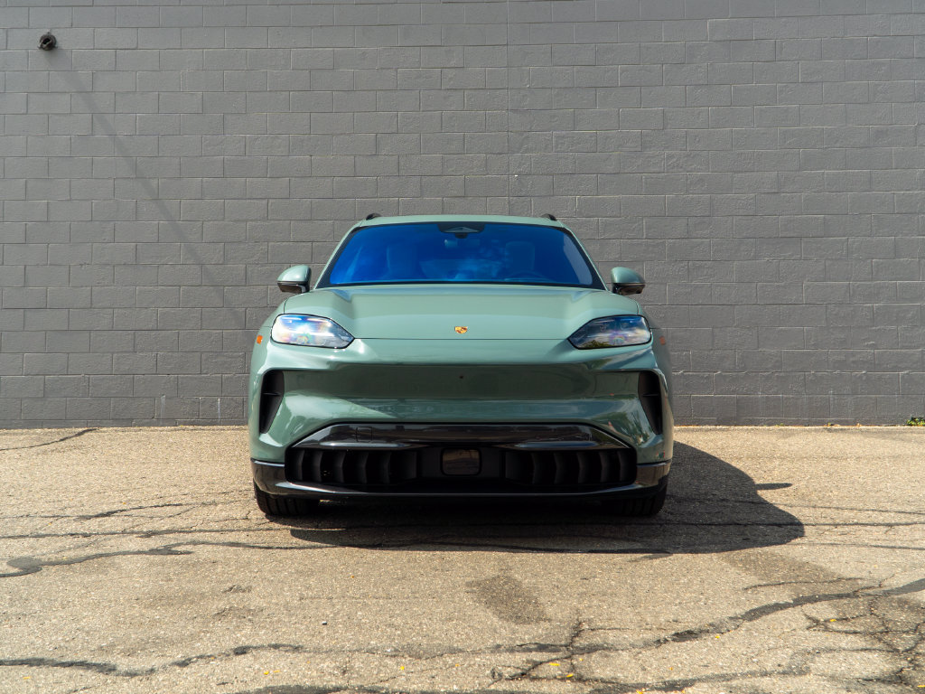 New 2026 Porsche Cayenne Electric AWD/4WD image 10