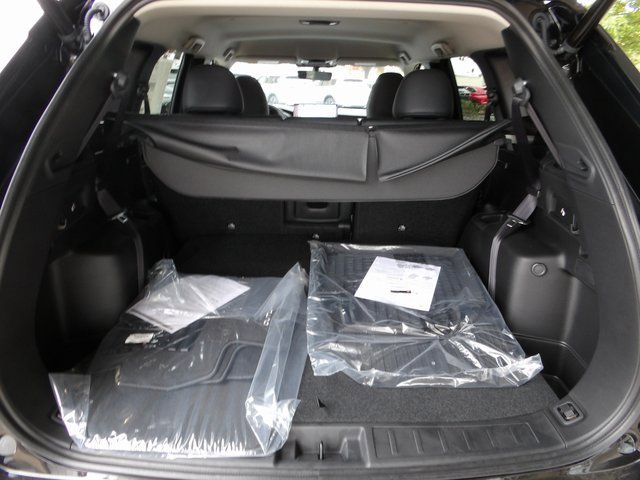 New 2025 Mitsubishi Outlander SE image 10