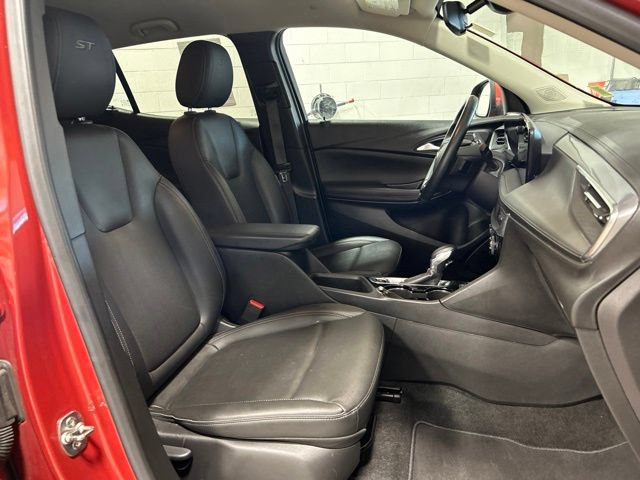 Used 2024 Buick Encore GX Sport Touring AWD/4WD image 12