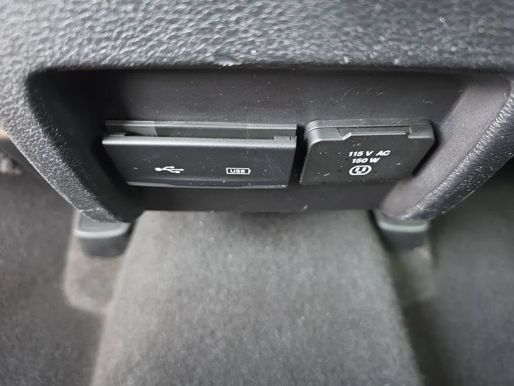 Used 2020 Jeep Cherokee Limited AWD/4WD image 44