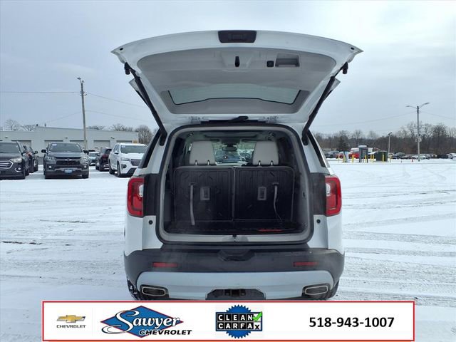 Used 2023 GMC Acadia SLT w/ Technology Package image 10
