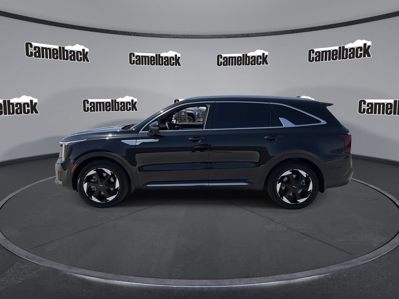 Certified 2025 Kia Sorento SX Prestige AWD/4WD image 4
