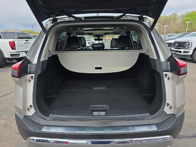 Used 2023 Nissan Rogue Platinum w/ Platinum Premium Package AWD/4WD image 16