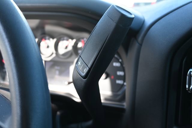 Used 2025 Chevrolet Silverado 1500 Custom image 23