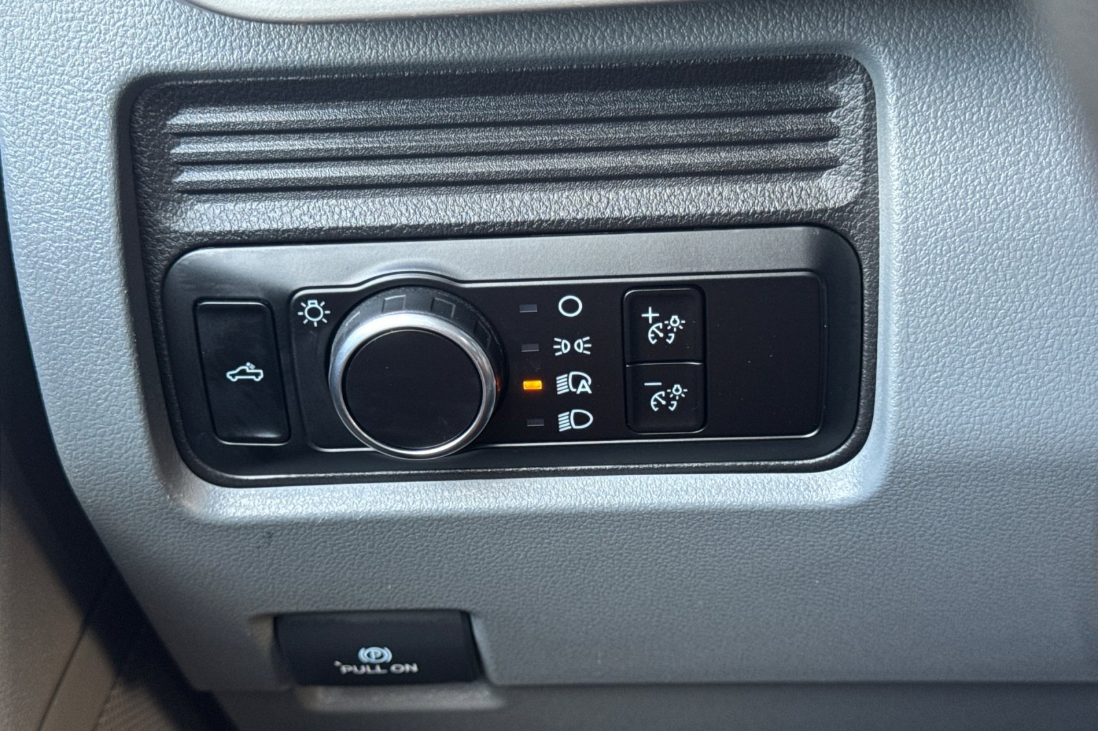 Used 2023 Ford F250 XL image 39