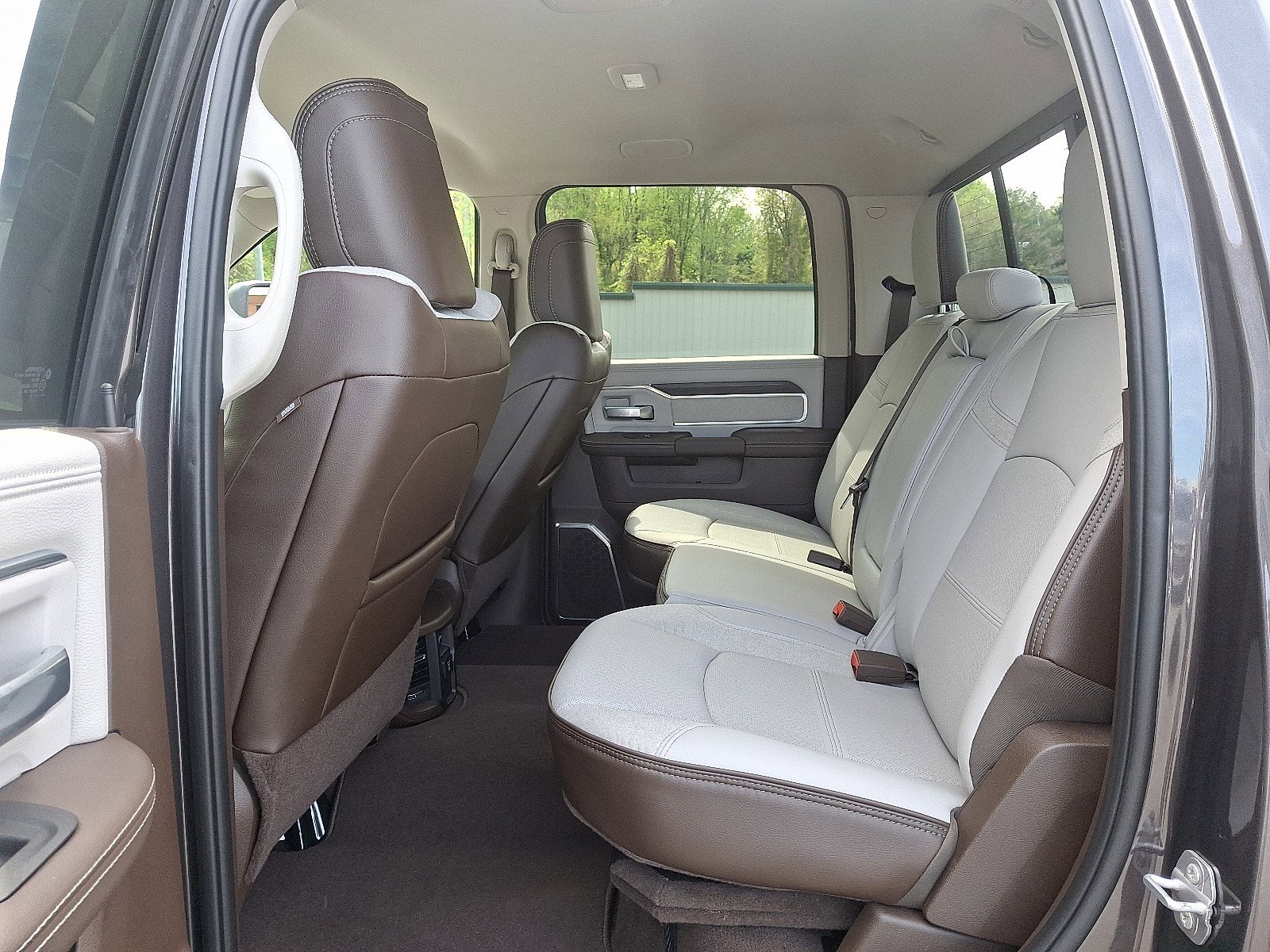 New 2025 RAM 2500 Laramie image 6