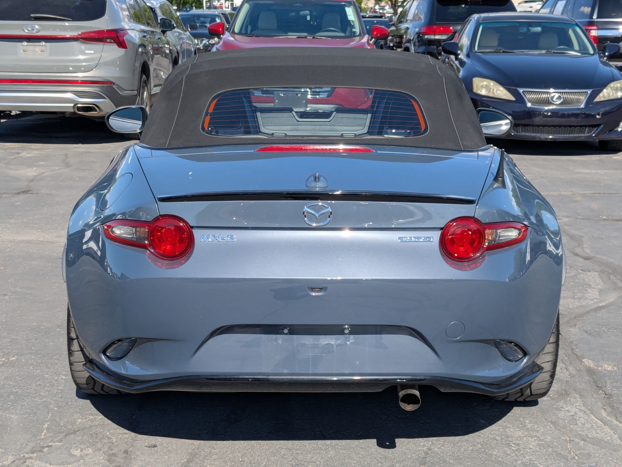 Used 2021 MAZDA MX-5 Miata Club w/ Appearance Package RWD image 5