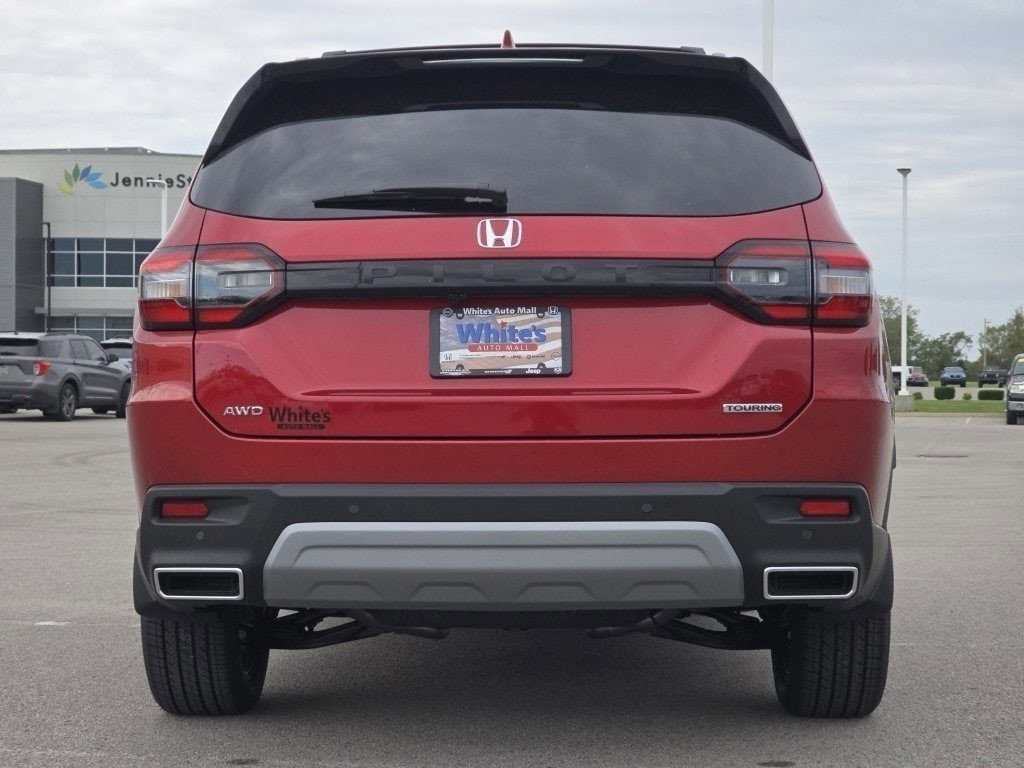 New 2025 Honda Pilot Touring image 21