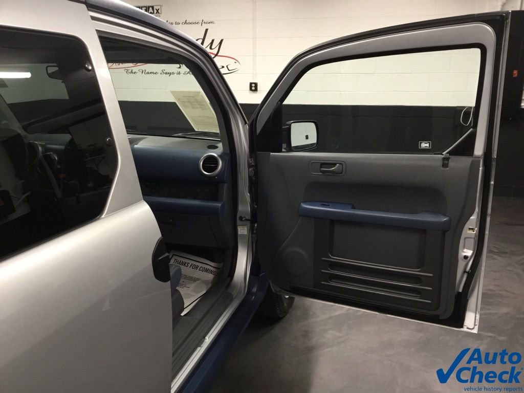 Used 2006 Honda Element EX image 36