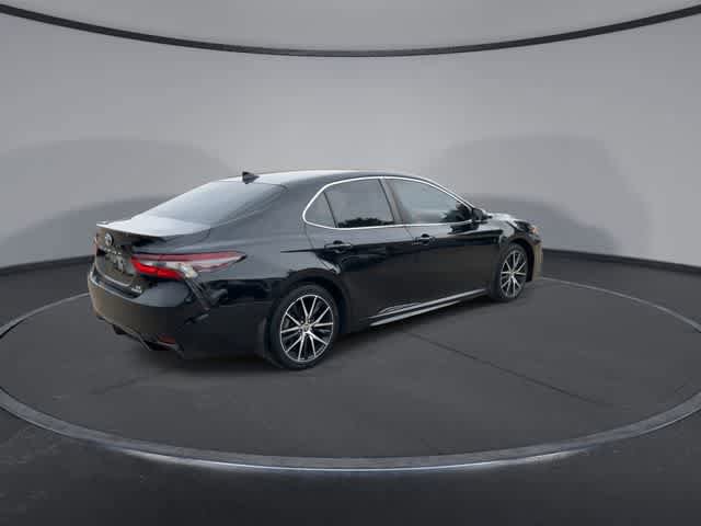 Used 2023 Toyota Camry SE FWD image 8