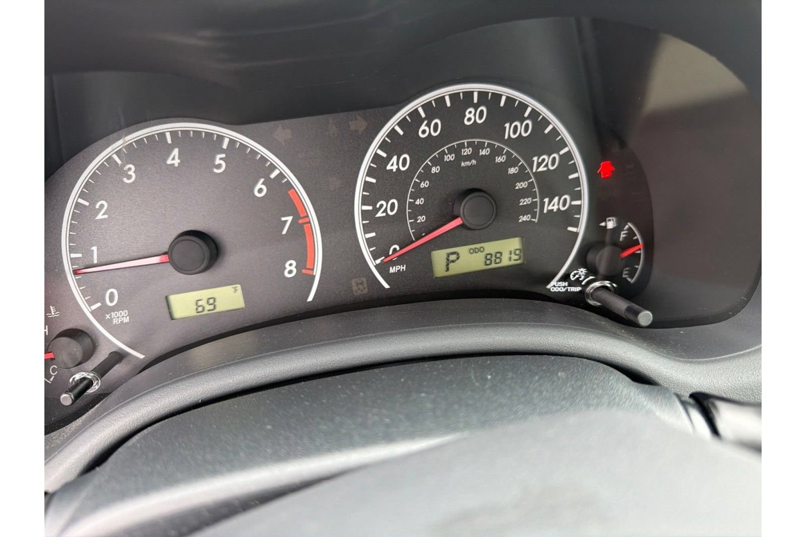 Used 2013 Toyota Corolla LE FWD image 9
