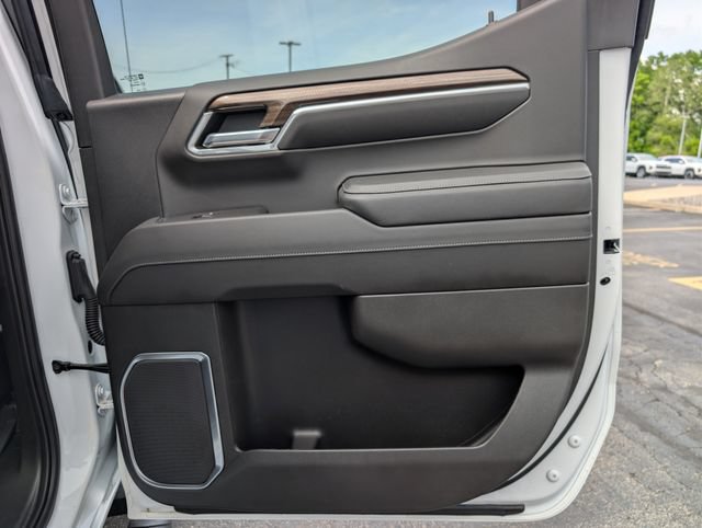 Used 2023 Chevrolet Silverado 1500 LT Trail Boss w/ Protection Package AWD/4WD image 18