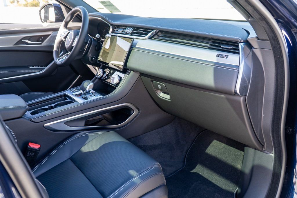 Used 2025 Jaguar F-PACE R-Dynamic S AWD/4WD image 21