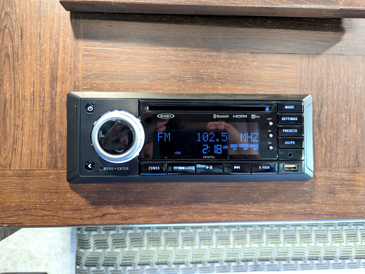 Used 2019 Chevrolet Express 4500 w/ RV Package RWD image 44