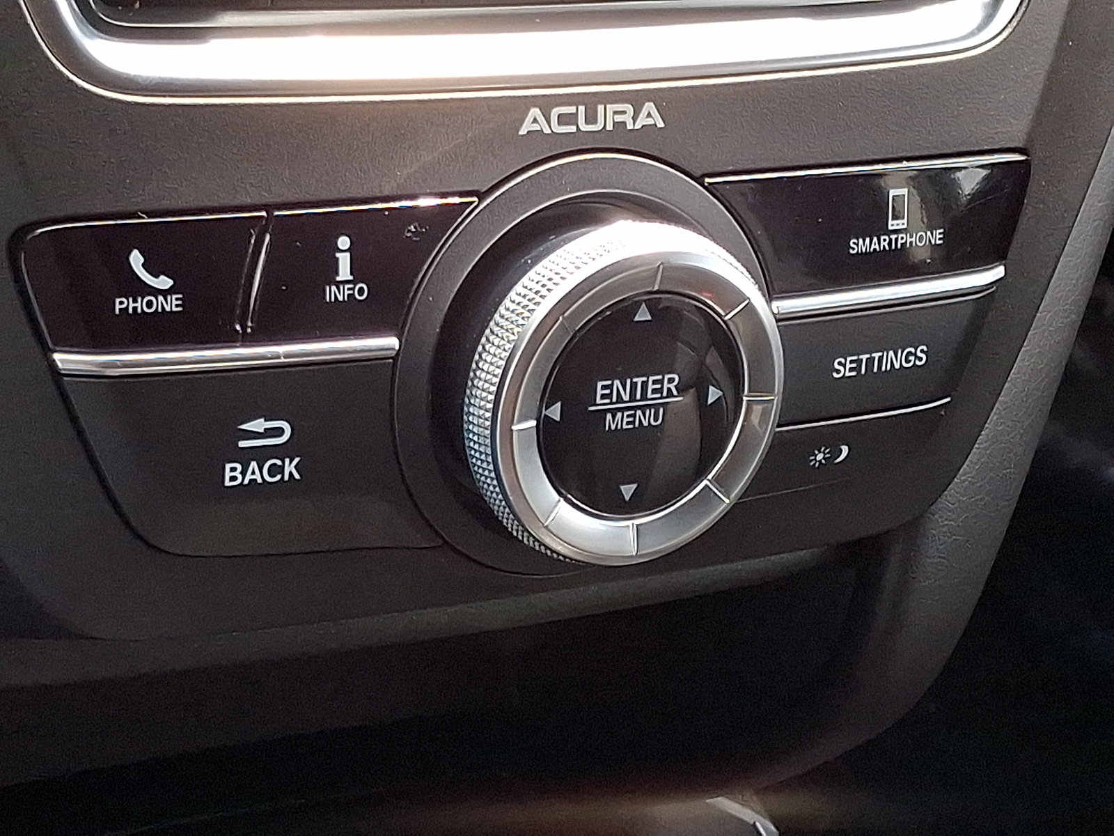 Used 2020 Acura MDX SH-AWD image 25