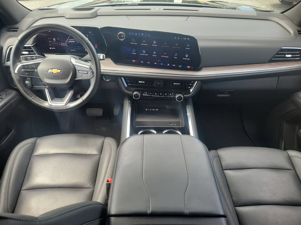 Used 2025 Chevrolet Tahoe LT RWD image 12