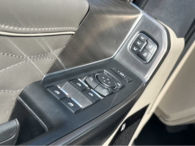 Used 2026 Ford F250 Platinum w/ Platinum Plus Package AWD/4WD image 41