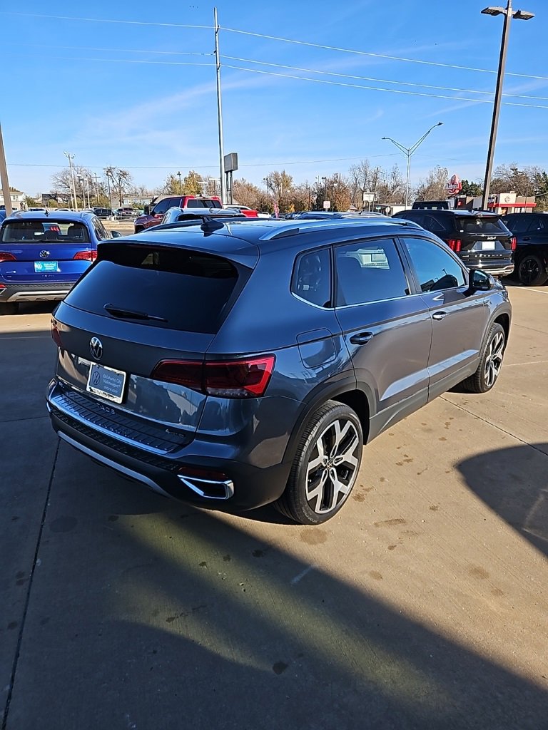 Used 2022 Volkswagen Taos SEL image 5