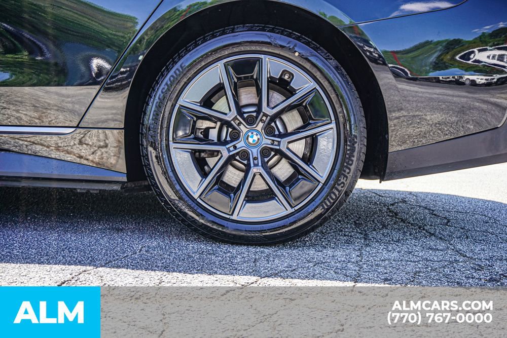 Used 2022 BMW i4 eDrive40 image 18