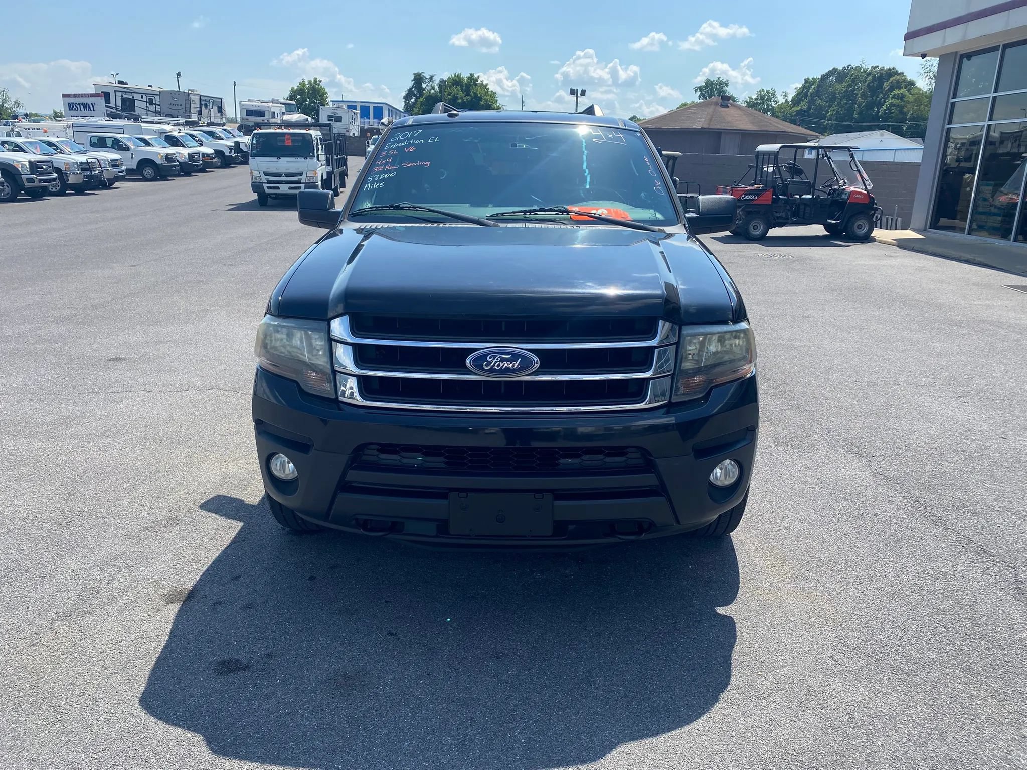 Used 2017 Ford Expedition EL XL w/ Equipment Group 101A AWD/4WD image 2