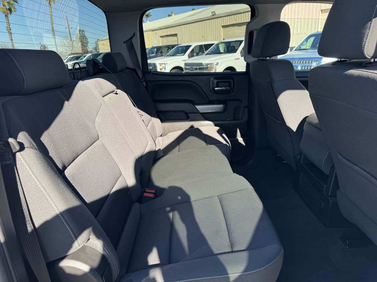 Used 2018 Chevrolet Silverado 1500 LT w/ All Star Edition AWD/4WD image 19